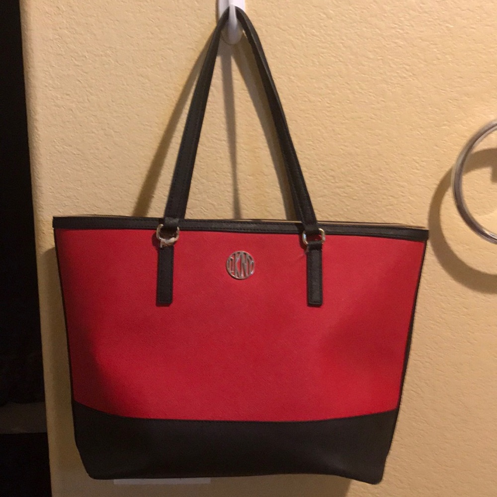 DKNY shoulder bag.